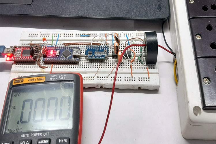 使用电流互感器和 Arduino 进行交流电流测量
